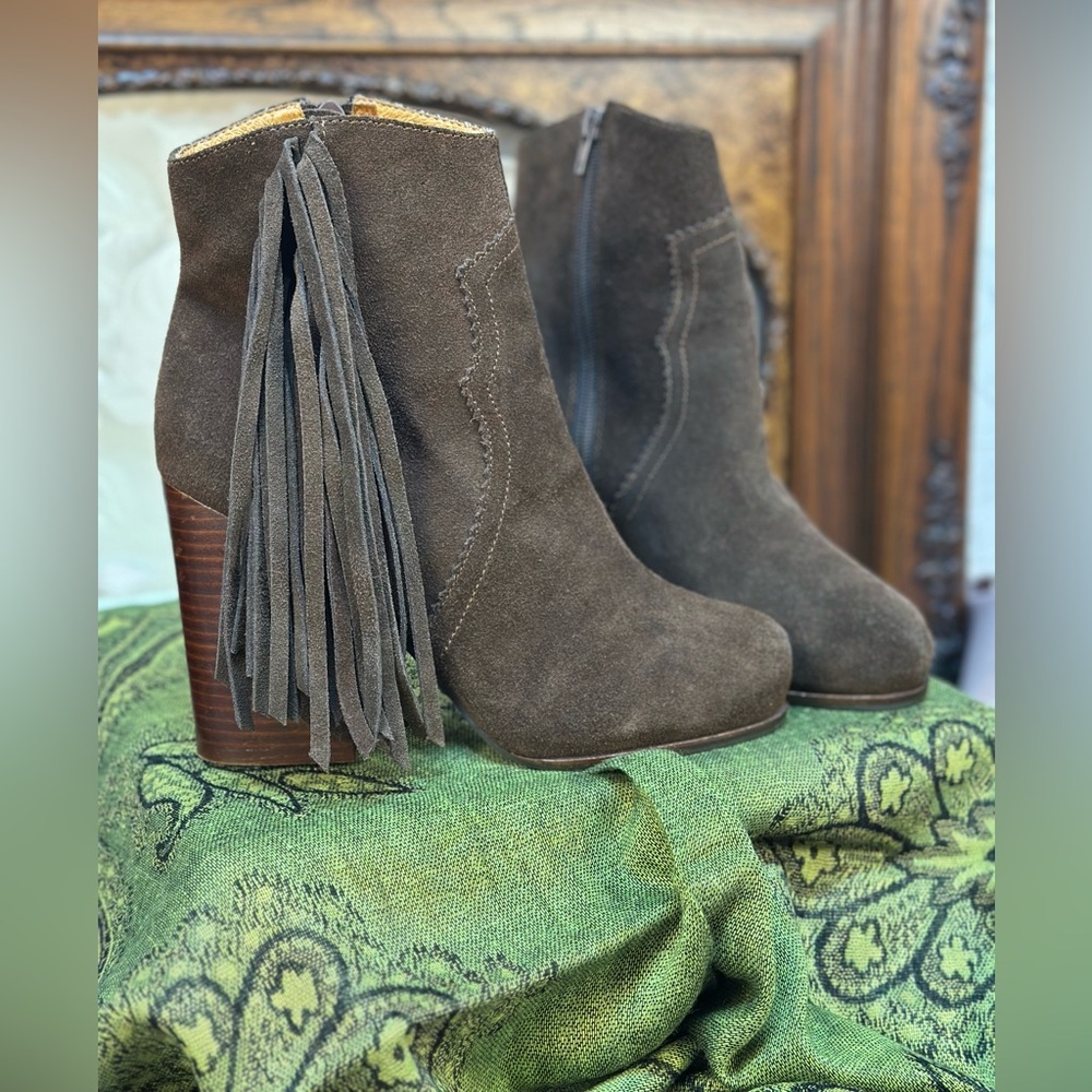 JEFFREY CAMPBELL Handmade Havana Last Brown Suede Ankle Boots with Fringe (8.5)